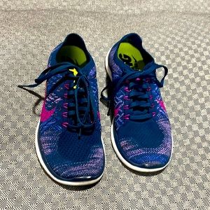 Nike free barefoot ride